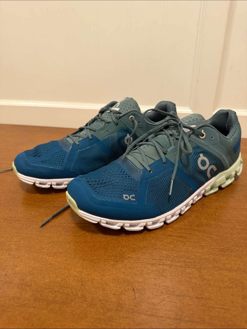 On Running Men's Athletic Shoes Teal Blue with Gray Accents